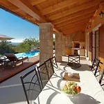 Wunderschoene Ferienvilla Vlastelini By Interhome بيت للعطل *