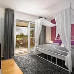 Wunderschoene Ferienvilla Vlastelini By Interhome بيت للعطل *