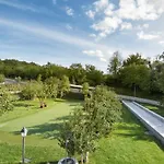 Wunderschoene Ferienvilla Vlastelini By Interhome بيت للعطل