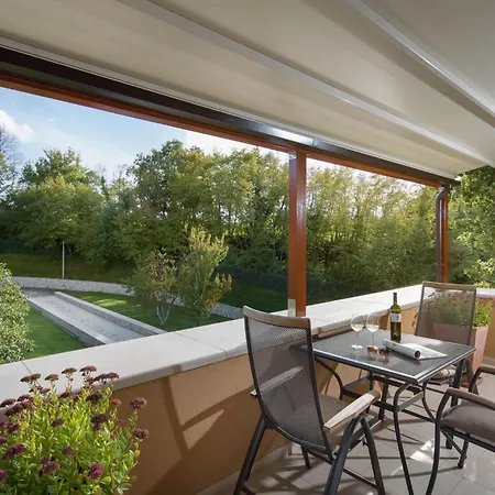 펜션 Wunderschoene Ferienvilla Vlastelini By Interhome Krapan